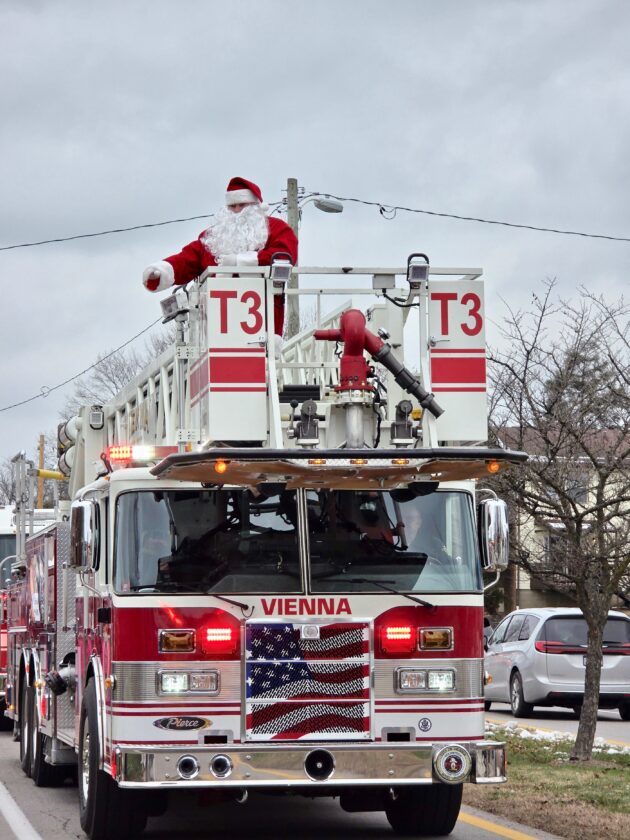 Picture This: Parkersburg, Vienna celebrate season with Christmas parades